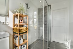 Adriaan van Bergenstraat 2-3, 1056 JW Amsterdam 